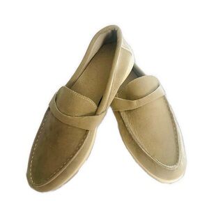 Stylish Women’s Comfort Gray Loafers 40/US9 NWOT!